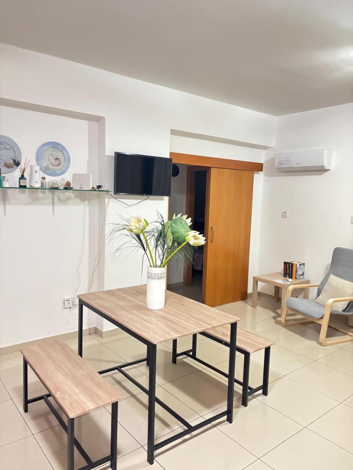 VIP Resort Apartment on Makenzie Beach Larnaka Exterior foto